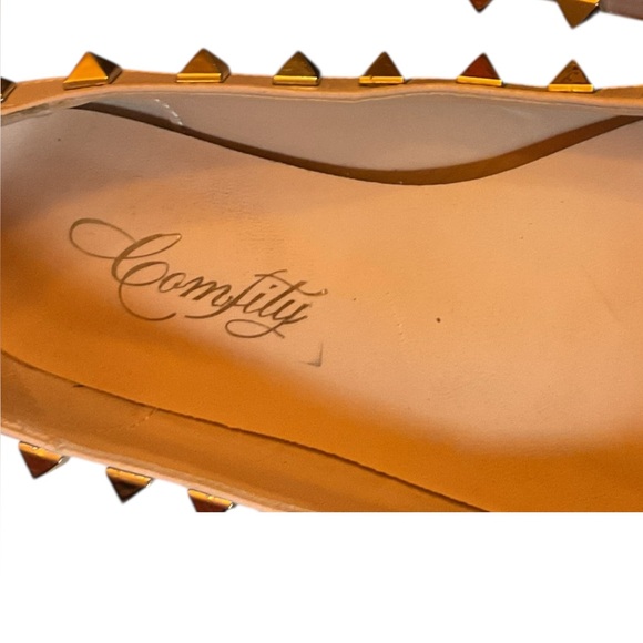 COMFITY Pale Pink RockStud Ballet Flats - Picture 8 of 10